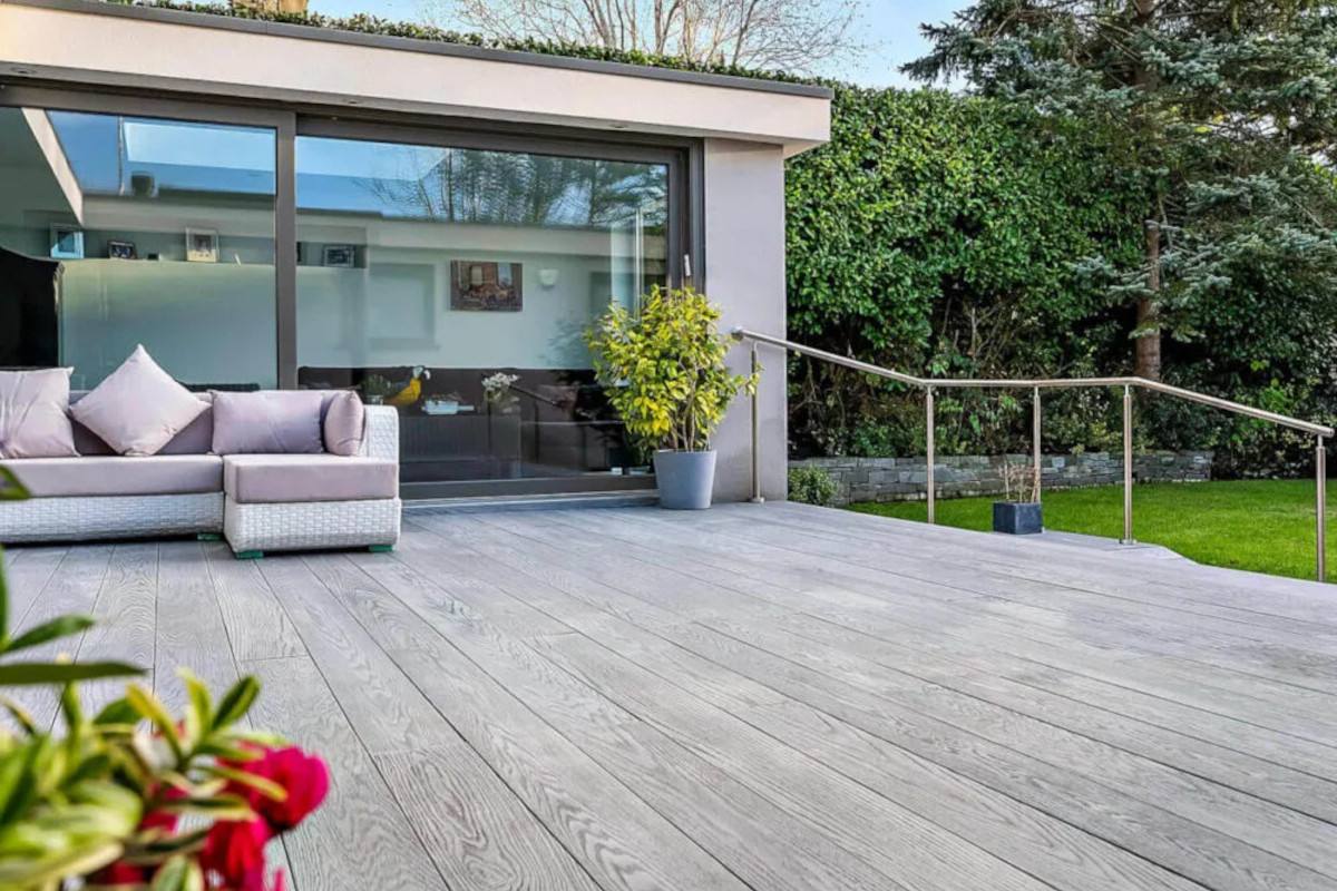 Composite Prime Decking by Prestige