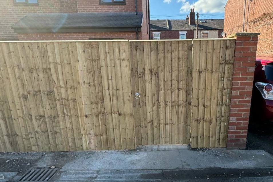 Fencing project 16 by Prestige Decking Specialists